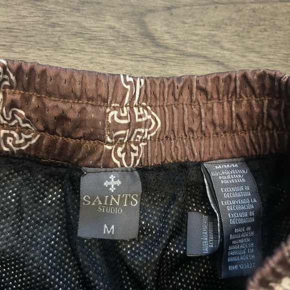 Generic Mesh Brown Shorts with Cross Pattern - Picture 4 of 5